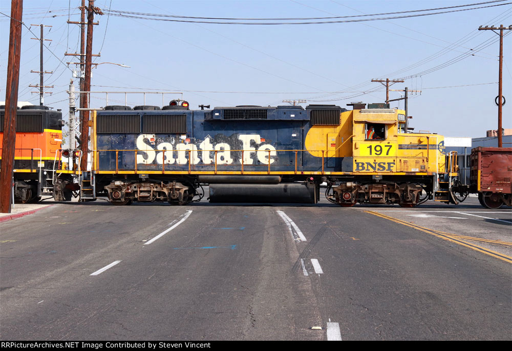 BNSF GP60 #197 on local